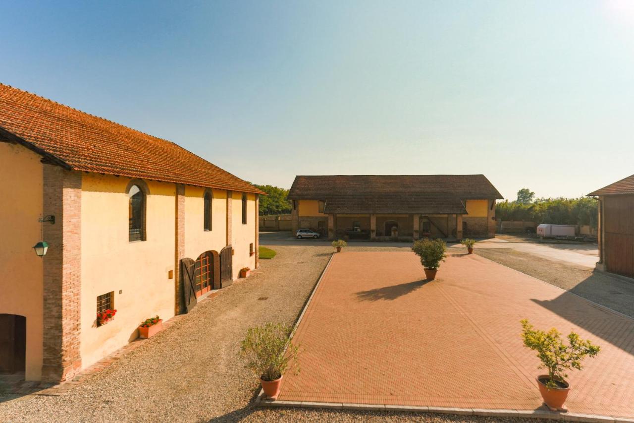 Agriturismo Le Corti Della Gualdana โวเกรา ภายนอก รูปภาพ
