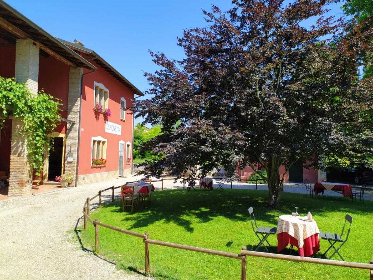Agriturismo Le Corti Della Gualdana โวเกรา ภายนอก รูปภาพ