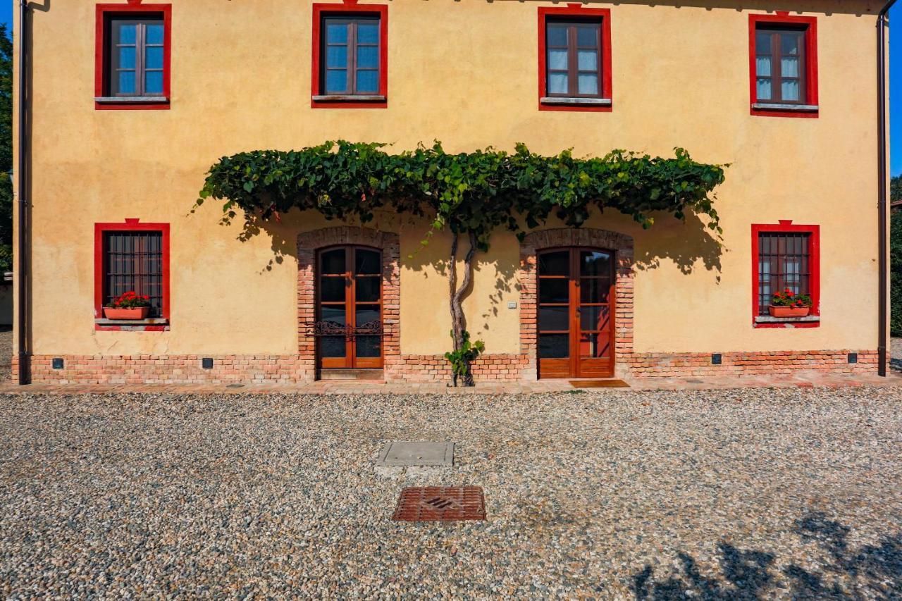 Agriturismo Le Corti Della Gualdana โวเกรา ภายนอก รูปภาพ