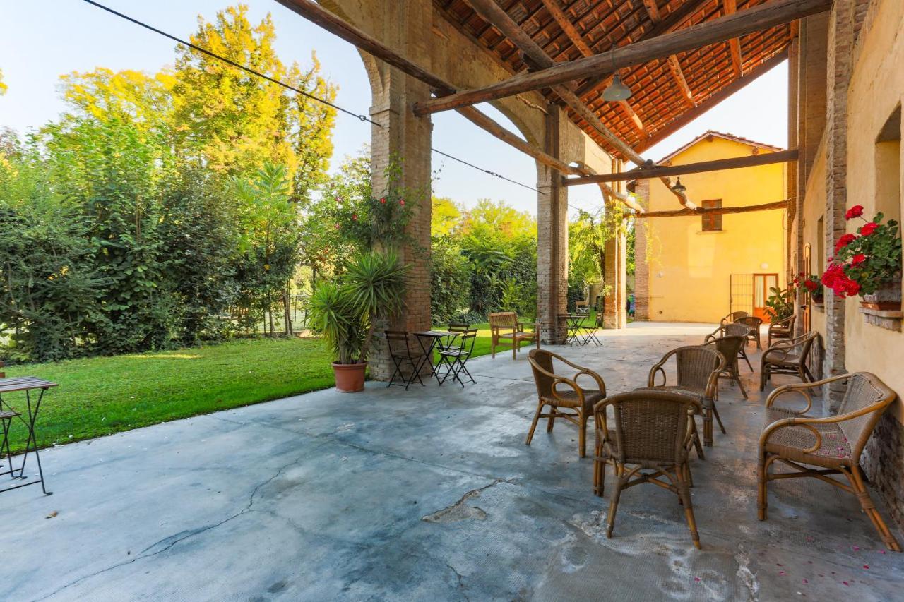 Agriturismo Le Corti Della Gualdana โวเกรา ภายนอก รูปภาพ
