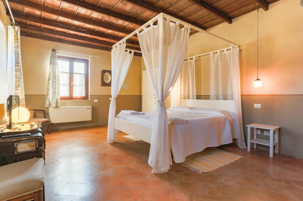 Agriturismo Le Corti Della Gualdana โวเกรา ภายนอก รูปภาพ