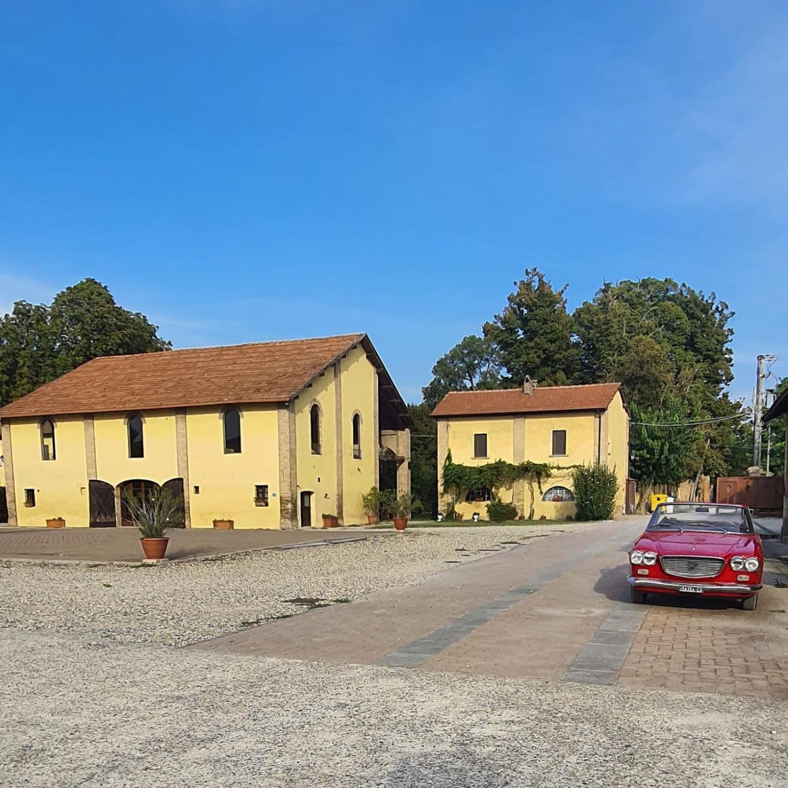 Agriturismo Le Corti Della Gualdana โวเกรา ภายนอก รูปภาพ