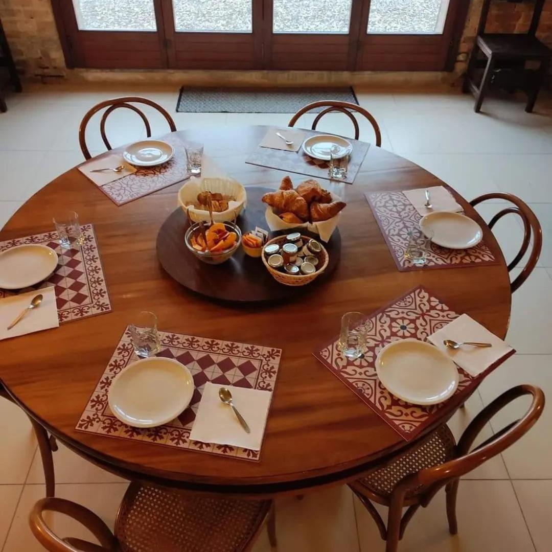 Agriturismo Le Corti Della Gualdana โวเกรา ภายนอก รูปภาพ